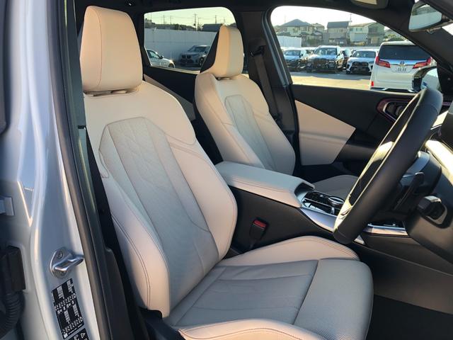 Ｘ３ ２０ｄ　ｘＤｒｉｖｅ　Ｍスポーツ　２年保証付　パノラマ　ＨＵＤ　ハーマンＫ　白合革　Ｖシート　ステアリングＨ　電動シートＨ前後　ＡＣＣ　全周囲　電動ゲート　地デジ　コンフォートＰＫＧ　２０ＡＷ　弊社デモカー　禁煙車認定中古車（12枚目）