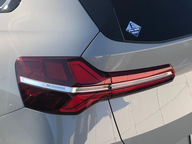 Ｘ３ ２０ｄ　ｘＤｒｉｖｅ　Ｍスポーツ　２年保証付　パノラマ　ＨＵＤ　ハーマンＫ　白合革　Ｖシート　ステアリングＨ　電動シートＨ前後　ＡＣＣ　全周囲　電動ゲート　地デジ　コンフォートＰＫＧ　２０ＡＷ　弊社デモカー　禁煙車認定中古車（17枚目）