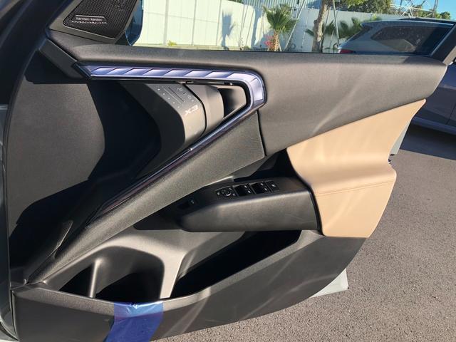 Ｘ３ ２０ｄ　ｘＤｒｉｖｅ　Ｍスポーツ　２年保証付　パノラマ　ＨＵＤ　ハーマンＫ　白合革　Ｖシート　ステアリングＨ　電動シートＨ前後　ＡＣＣ　全周囲　電動ゲート　地デジ　コンフォートＰＫＧ　２０ＡＷ　弊社デモカー　禁煙車認定中古車（24枚目）