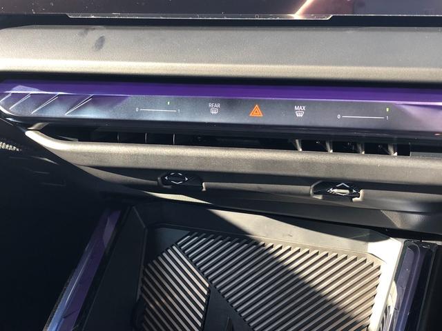 車両の詳細、ご質問につきましては、営業スタッフまでお気軽にご連絡下さいませ。遠方のお客様には実車の詳細動画送信も承ります。お問合せをお待ち致しております。