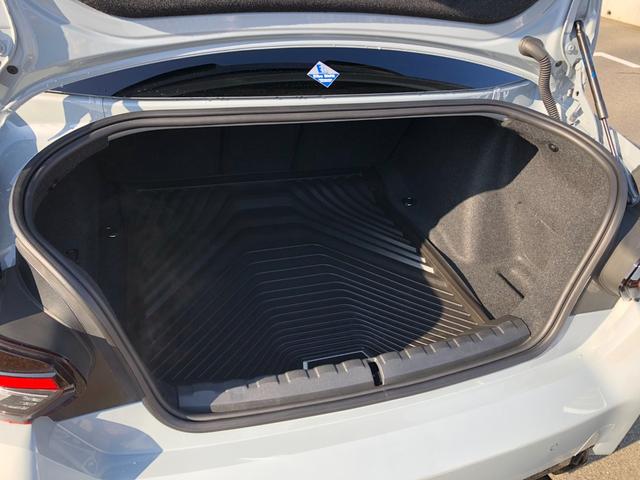 荷室の大きさは、日常使いはもちろんのこと、旅行や帰省などの荷物が多い移動であっても不便を感じることは少ないでしょう。リヤシートバックレストも可倒することができます。