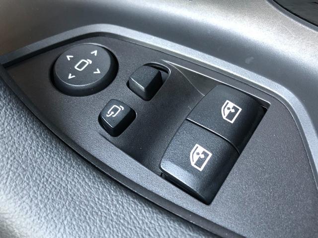 車両の詳細、ご質問につきましては、営業スタッフまでお気軽にご連絡下さいませ。遠方のお客様には実車の詳細動画送信も承ります。お問合せをお待ち致しております。