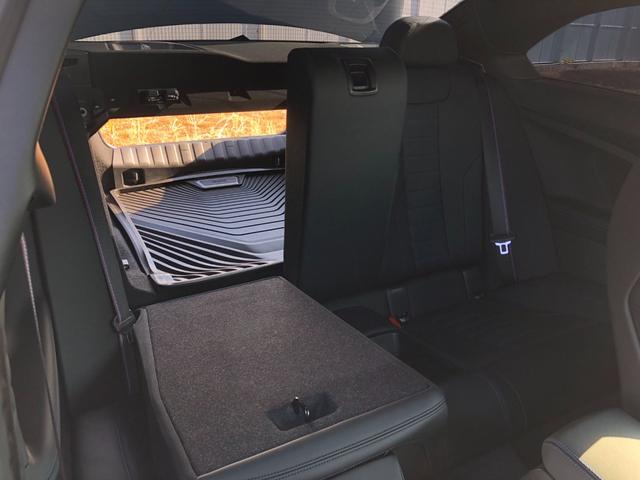 車両の詳細、ご質問につきましては、営業スタッフまでお気軽にご連絡下さいませ。遠方のお客様には実車の詳細動画送信も承ります。お問合せをお待ち致しております。