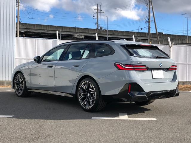 5シリーズ 523d xDriveツーリング Mスポーツ 2年保証付 ドライビングPKG 20AW HUD ウッドパネル 黒合皮 インテリアカメラ 電動トランク 電動シートH前後 全周囲 地デジ ワイヤレスC アンビエント デモカー 禁煙車 認定中古車(7枚目)