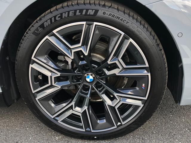 5シリーズ 523d xDriveツーリング Mスポーツ 2年保証付 ドライビングPKG 20AW HUD ウッドパネル 黒合皮 インテリアカメラ 電動トランク 電動シートH前後 全周囲 地デジ ワイヤレスC アンビエント デモカー 禁煙車 認定中古車(10枚目)