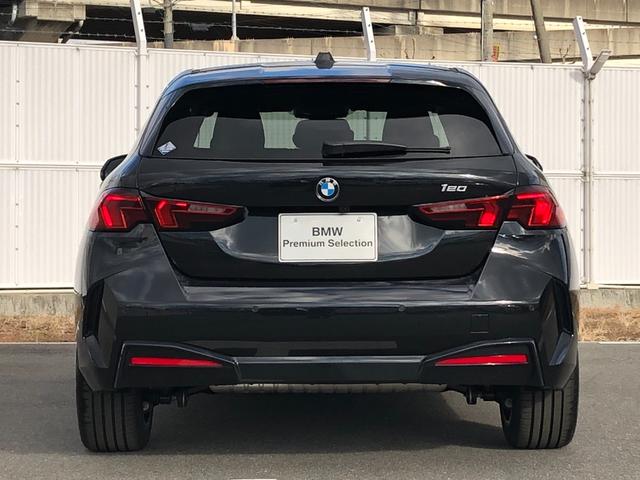 1シリーズ 120 2年保証付 HUD 黒合皮 H/K 電動シートH 全周囲 プライバシーG アンビエント ACC インテリアカメラ 前後PDC ミラー警告 電動ゲート ナビタッチ ワイヤレスCコンフォートA 認定中古車(8枚目)