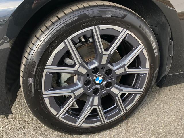 1シリーズ 120 2年保証付 HUD 黒合皮 H/K 電動シートH 全周囲 プライバシーG アンビエント ACC インテリアカメラ 前後PDC ミラー警告 電動ゲート ナビタッチ ワイヤレスCコンフォートA 認定中古車(10枚目)