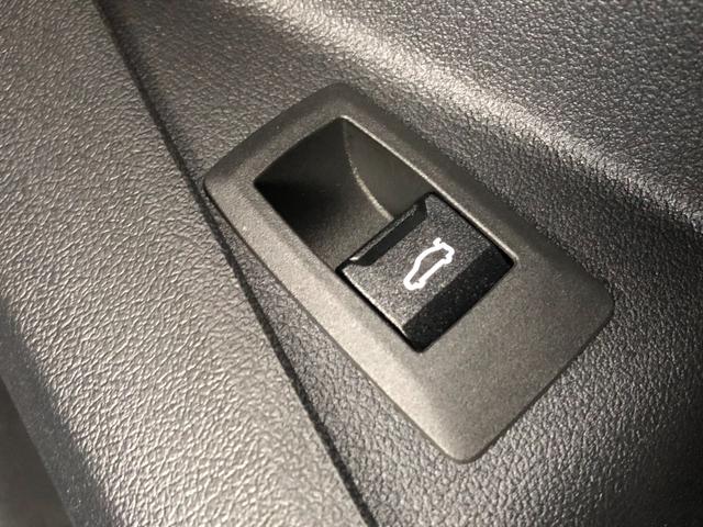 1シリーズ 120 2年保証付 HUD 黒合皮 H/K 電動シートH 全周囲 プライバシーG アンビエント ACC インテリアカメラ 前後PDC ミラー警告 電動ゲート ナビタッチ ワイヤレスCコンフォートA 認定中古車(50枚目)