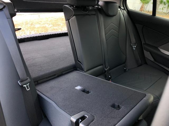 1シリーズ 120 2年保証付 HUD 黒合皮 H/K 電動シートH 全周囲 プライバシーG アンビエント ACC インテリアカメラ 前後PDC ミラー警告 電動ゲート ナビタッチ ワイヤレスCコンフォートA 認定中古車(60枚目)