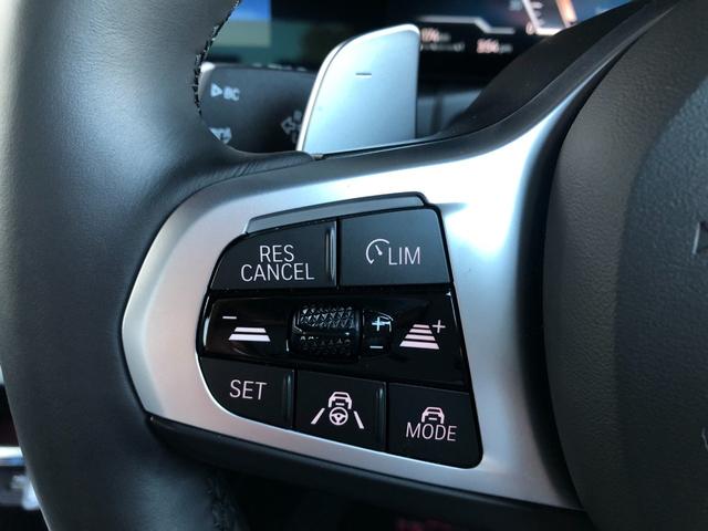 3シリーズ 320i Mスポーツ 2年保証付 カーブドD HUD 全周囲 電動シートH 電動ゲート アンビエント ワイヤレスC 前後PDC アルミパネル コンフォートPKG ドラレコ前後 18AW 下取車ワンオーナー 禁煙車認定中古車(30枚目)