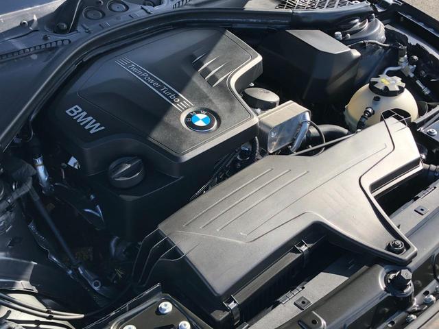 ３シリーズ ３２０ｉラグジュアリー　ＡＣＣ　黒革　電動シートＨ　ウッドＰ　アンビエント　リアＰＤＣ　バックカメラ　車線逸脱　追突警告　純正ナビ　コンフォートＡ　キセノンヘッドライト　１７ＡＷ　弊社下取り車　ワンオーナー　禁煙車（18枚目）