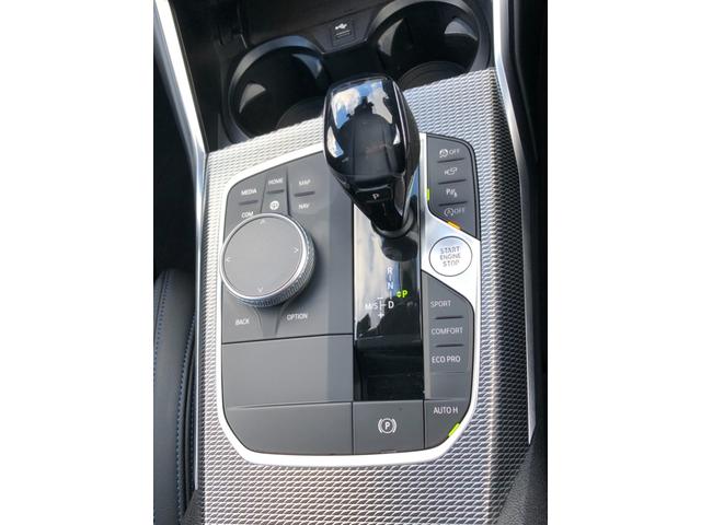 ３シリーズ ３２０ｉ　Ｍスポーツ　ＡＣＣ　電動シートヒーター　全周囲　　１９ＡＷ　　アンビエント　ワイヤレス充電　アルミパネル　ＬＥＤ　コンフォートＡ　前後ＰＤＣ　ミラー警告　リアフィルム　　弊社下取り車　ワンオーナー　禁煙車（29枚目）