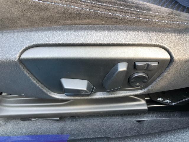 1シリーズ M135i xDrive 2年保証付Mブレーキ ACC 電動シートH 電動ゲート アンビエント ワイヤレス充電 リアスポイラー リアフィルム 前後PDC バックカメラ 18AW 弊社下取り車 禁煙車 認定中古車(50枚目)