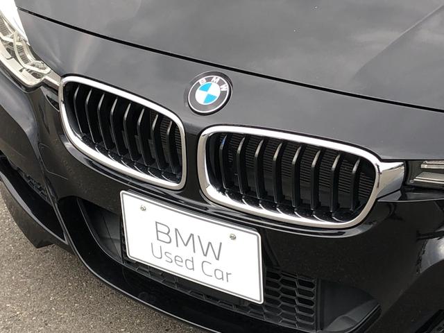 ���E�̃L�h�j�[�E�O�����̒��S�ɂ͂a�l�v�̃G���u�������������A������f�U�C���������˔����܂����B