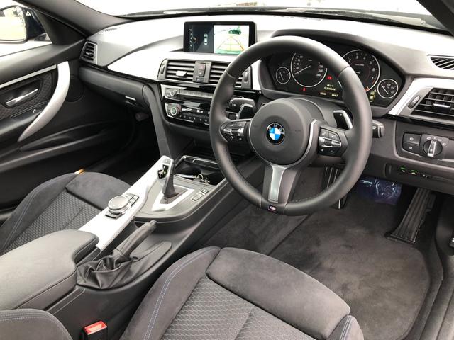 �a�l�v�@�`���̃R�b�N�s�b�g�̓h���C�o�[�u���Ő݌v����A�l�ԍH�w����g���A�ו��ɓ���܂Ő݌v���ꂽ�R�b�N�s�b�g���������܂����B