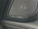 ハーマンカードンのカースピーカーは良質な音を届けると同時に、その先にある車内空間における上質な“音楽体験”も提供している。