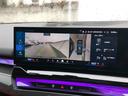 リアビューカメラ、トップビュー+サイドビューカメラ名前の通り車体後方を映し出すカメラと、車両周辺を真上から見た画像を合成して表示するカメラです。もちろんサイドビューカメラも付属します。