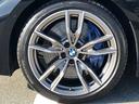 BMW純正19インチホイール。洗練されたデザインで、足元の個性を引き立てます。