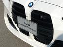 左右のBKキドニー・グリルの中心にはBMWのエンブレムが鎮座し、個性を放つデザイン性を兼ね備えました。