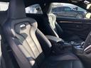 後席も使用感はさほど感じず、運転席・助手席同様に清潔感があります。後席シートもしっかりと作り込まれていますので、座り心地も悪くありません。是非、実車にてご確認下さい。