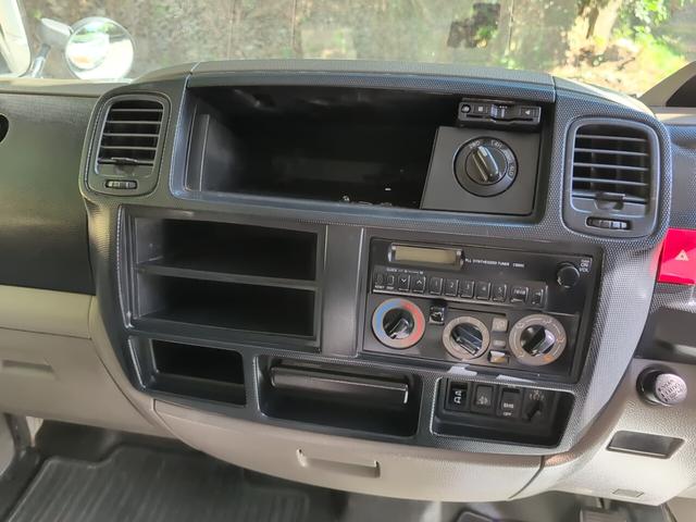 アトラストラック WキャブフルスーパーローDX 4WD! Wキャブ! トラック 1150積載! 低床! ディーゼルターボ! 全長4690 幅1690 荷台寸法2100 1600 5MT! 三方開き!(68枚目)