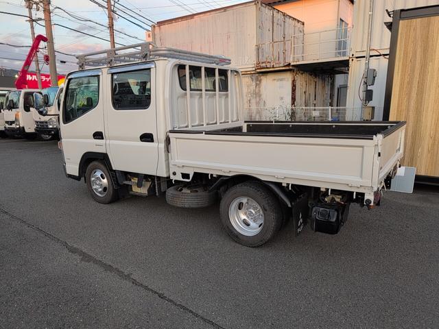 キャンター Ｗキャブ全低床　２トン積載！　Ｗキャブ！　トラック　低床！　ディーゼルターボ！　全長４６９０　幅１６９０　荷台寸法２１００　１６００　６ＡＴ！　三方開き！（13枚目）