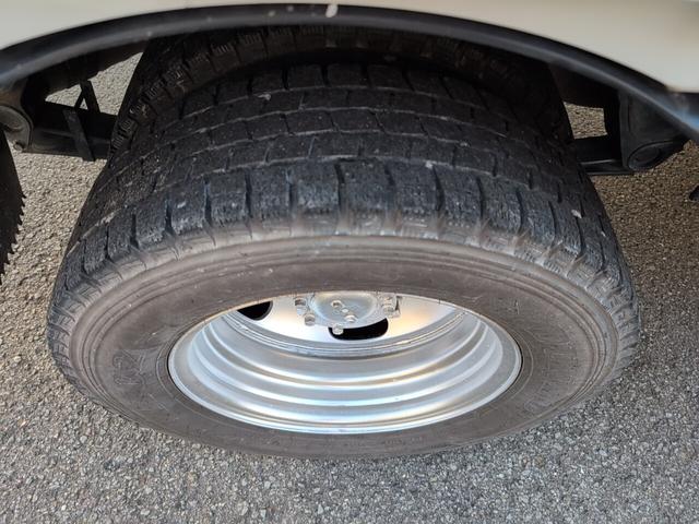 キャンター Ｗキャブ全低床　２トン積載！　Ｗキャブ！　トラック　低床！　ディーゼルターボ！　全長４６９０　幅１６９０　荷台寸法２１００　１６００　６ＡＴ！　三方開き！（34枚目）