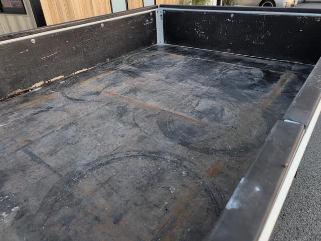 キャンター Ｗキャブ全低床　２トン積載！　Ｗキャブ！　トラック　低床！　ディーゼルターボ！　全長４６９０　幅１６９０　荷台寸法２１００　１６００　６ＡＴ！　三方開き！（39枚目）