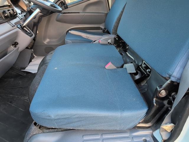 キャンター Ｗキャブ全低床　２トン積載！　Ｗキャブ！　トラック　低床！　ディーゼルターボ！　全長４６９０　幅１６９０　荷台寸法２１００　１６００　６ＡＴ！　三方開き！（49枚目）