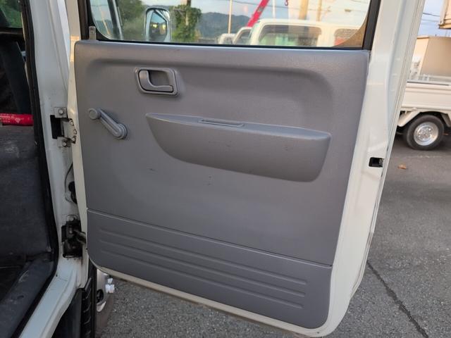 キャンター Ｗキャブ全低床　２トン積載！　Ｗキャブ！　トラック　低床！　ディーゼルターボ！　全長４６９０　幅１６９０　荷台寸法２１００　１６００　６ＡＴ！　三方開き！（52枚目）