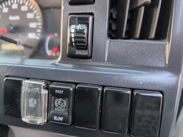 エルフトラック フルフラットロー 車検付き!2トン積載! 低床! ディーゼルターボ!トラック! 全長4690 幅1690 荷台寸法3100 1600 5MT! 三方開き!(56枚目)