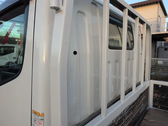 アトラストラック 　２トン積載！　低床！　ディーゼルターボ！　全長４６９０　幅１６９０　荷台寸法３１００　１６００　６ＡＴ！　三方開き！　トラック（39枚目）