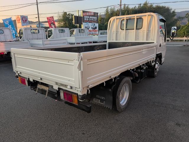 エルフトラック フラットロー　２トン積載！　低床！　ディーゼルターボ！　トラック１　全長４６９０　幅１６９０　荷台寸法３１００　１６００　５ＭＴ！　三方開き！（17枚目）