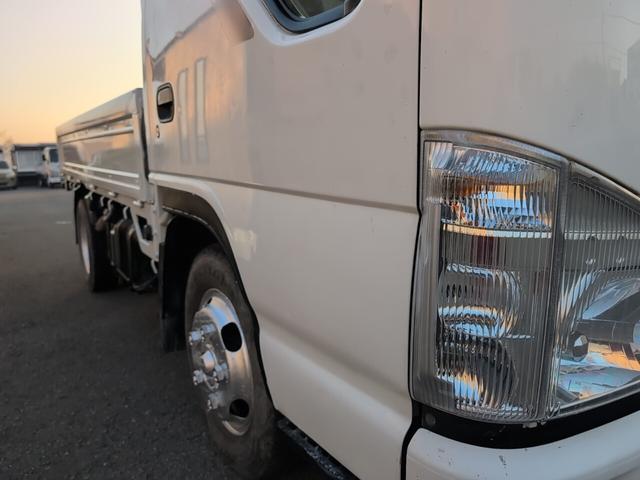 エルフトラック フラットロー　２トン積載！　低床！　ディーゼルターボ！　トラック１　全長４６９０　幅１６９０　荷台寸法３１００　１６００　５ＭＴ！　三方開き！（24枚目）