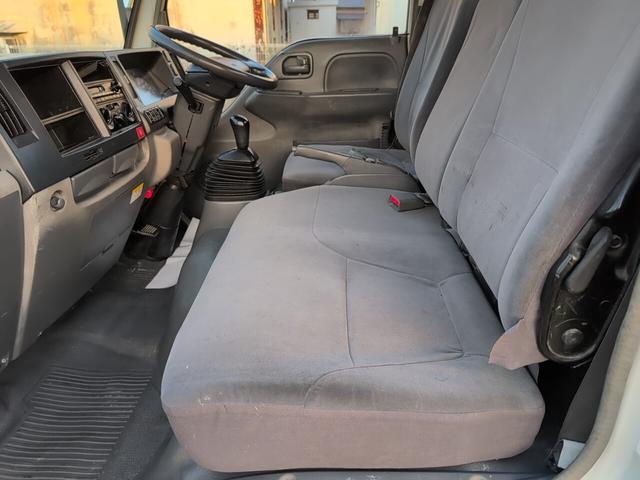 エルフトラック フラットロー　２トン積載！　低床！　ディーゼルターボ！　トラック１　全長４６９０　幅１６９０　荷台寸法３１００　１６００　５ＭＴ！　三方開き！（44枚目）