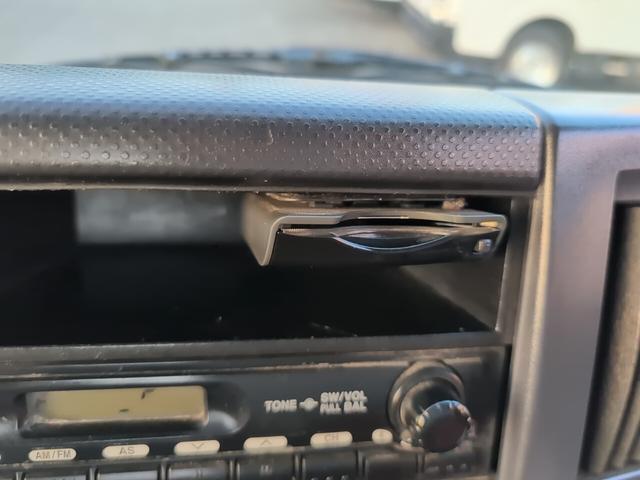 エルフトラック フラットロー　２トン積載！　低床！　ディーゼルターボ！　トラック１　全長４６９０　幅１６９０　荷台寸法３１００　１６００　５ＭＴ！　三方開き！（59枚目）