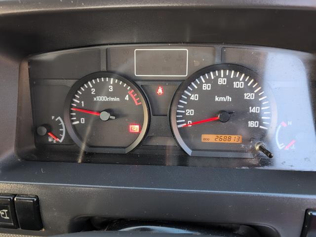 エルフトラック フラットロー　２トン積載！　低床！　ディーゼルターボ！　トラック１　全長４６９０　幅１６９０　荷台寸法３１００　１６００　５ＭＴ！　三方開き！（62枚目）