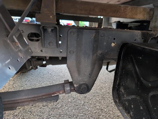 アトラストラック ＷキャブフルスーパーローＤＸ　Ｗキャブ！１２５０積載！　フルスーパーロー！　ディーゼルターボ！トラック　　全長４６９０　幅１６９０　荷台寸法２１００　１６００　５ＭＴ！　三方開き！（33枚目）