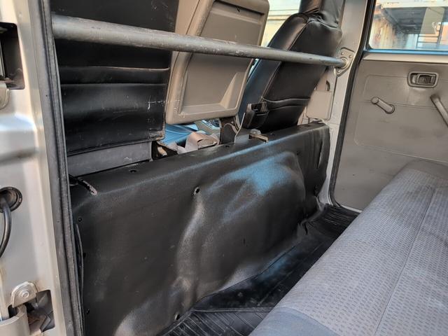 アトラストラック ＷキャブフルスーパーローＤＸ　Ｗキャブ！１２５０積載！　フルスーパーロー！　ディーゼルターボ！トラック　　全長４６９０　幅１６９０　荷台寸法２１００　１６００　５ＭＴ！　三方開き！（41枚目）