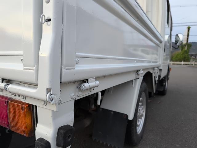 アトラストラック ＷキャブショートフルスーパーローＤＸ　４ＷＤ　１１５０キロ積載！　低床！　ディーゼルターボ！　全長４５７０　幅１６９０　荷台寸法２０００　１６００　５ＭＴ！　三方開き！（30枚目）