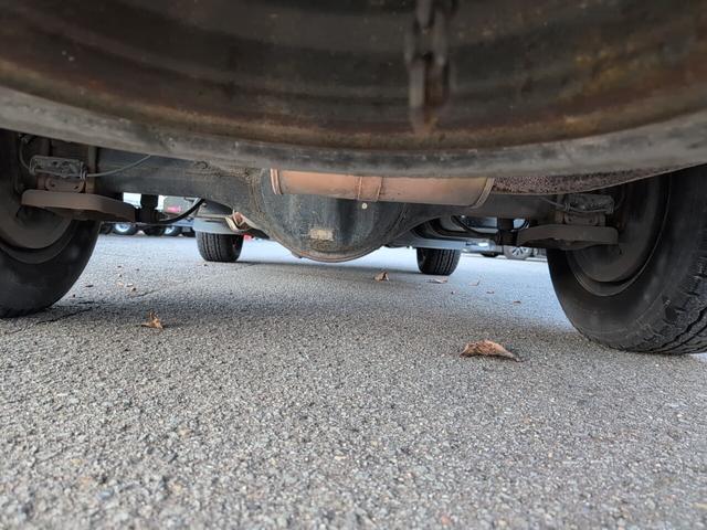 アトラストラック ＷキャブショートフルスーパーローＤＸ　４ＷＤ　１１５０キロ積載！　低床！　ディーゼルターボ！　全長４５７０　幅１６９０　荷台寸法２０００　１６００　５ＭＴ！　三方開き！（31枚目）