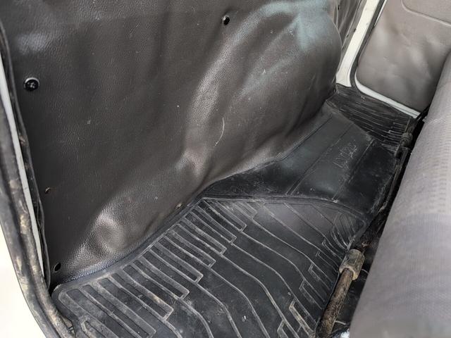 アトラストラック ＷキャブショートフルスーパーローＤＸ　４ＷＤ　１１５０キロ積載！　低床！　ディーゼルターボ！　全長４５７０　幅１６９０　荷台寸法２０００　１６００　５ＭＴ！　三方開き！（43枚目）