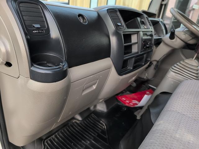 アトラストラック ＷキャブショートフルスーパーローＤＸ　４ＷＤ　１１５０キロ積載！　低床！　ディーゼルターボ！　全長４５７０　幅１６９０　荷台寸法２０００　１６００　５ＭＴ！　三方開き！（49枚目）