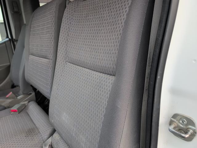 アトラストラック ＷキャブショートフルスーパーローＤＸ　４ＷＤ　１１５０キロ積載！　低床！　ディーゼルターボ！　全長４５７０　幅１６９０　荷台寸法２０００　１６００　５ＭＴ！　三方開き！（52枚目）