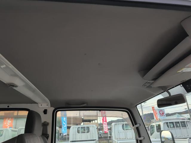 アトラストラック ＷキャブショートフルスーパーローＤＸ　４ＷＤ　１１５０キロ積載！　低床！　ディーゼルターボ！　全長４５７０　幅１６９０　荷台寸法２０００　１６００　５ＭＴ！　三方開き！（66枚目）