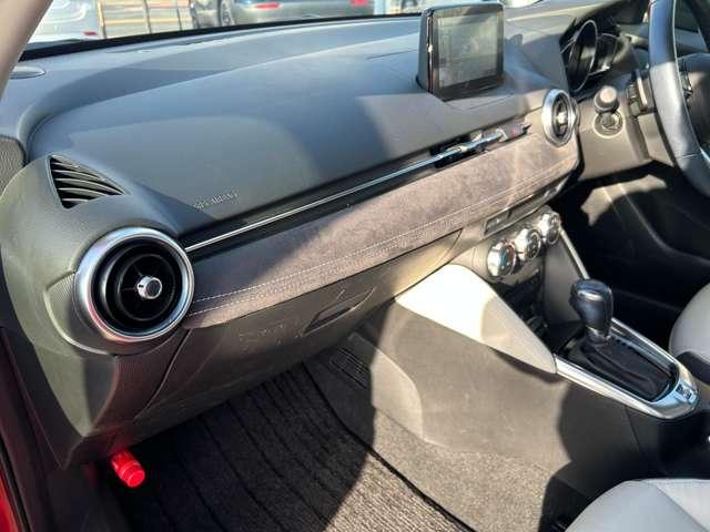 ＭＡＺＤＡ２ １．５　１５Ｓ　ホワイト　コンフォート　ＥＴＣ　ドラレコ前後（19枚目）