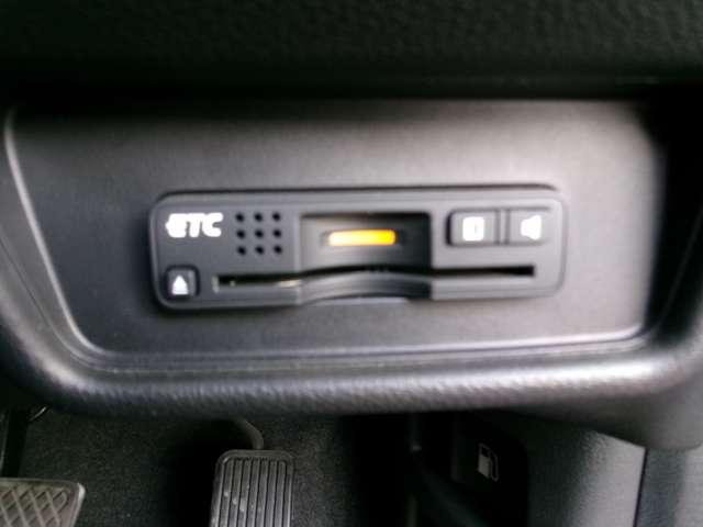 オデッセイ ２．４　アブソルート　Ｘ　ホンダ　センシング　両側電動スライドドア　ナビ　ワンセグＴＶ（4枚目）