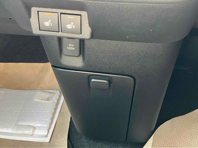 ムーヴキャンバス ストライプスＧ　バックカメラ　両側電動スライドドア　クリアランスソナー　衝突被害軽減システム　オートライト　ＬＥＤヘッドランプ　スマートキー　アイドリングストップ　電動格納ミラー　シートヒーター　ベンチシート　ＣＶＴ（8枚目）