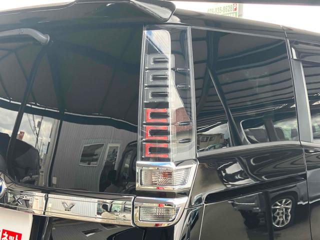 ヴォクシー ハイブリッドＺＳ　煌ＩＩＩ　ドライブレコーダー　ＥＴＣ　バックカメラ　ナビ　クリアランスソナー　オートクルーズコントロール　レーンアシスト　衝突被害軽減システム　両側電動スライドドア　オートマチックハイビーム　オートライト（27枚目）