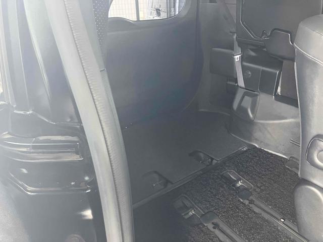 ヴォクシー ハイブリッドＺＳ　煌ＩＩＩ　ドライブレコーダー　ＥＴＣ　バックカメラ　ナビ　クリアランスソナー　オートクルーズコントロール　レーンアシスト　衝突被害軽減システム　両側電動スライドドア　オートマチックハイビーム　オートライト（37枚目）